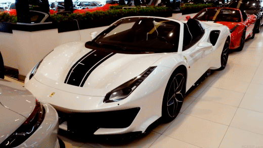 animated car on display for sell
