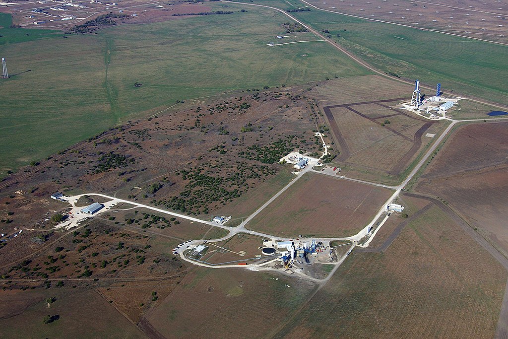 spaceX arieal photograph showing a 3D view of the Earth